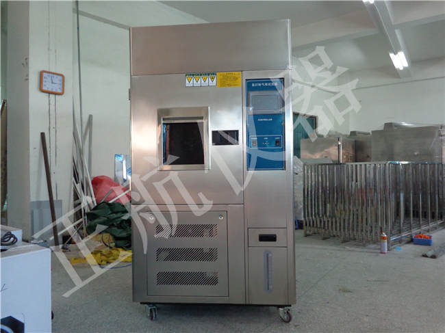 氙燈試驗(yàn)箱